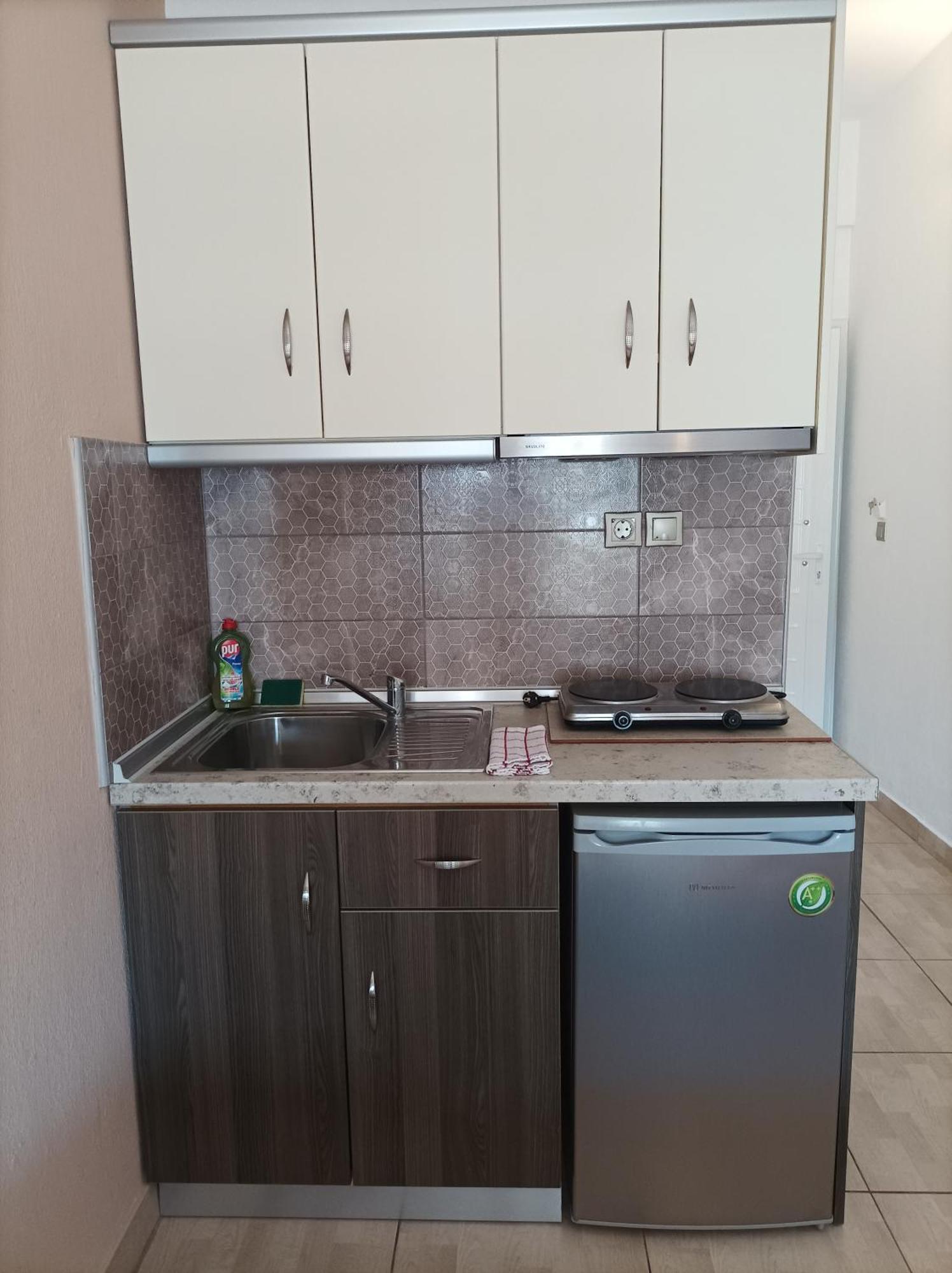 Apartment Black Rose